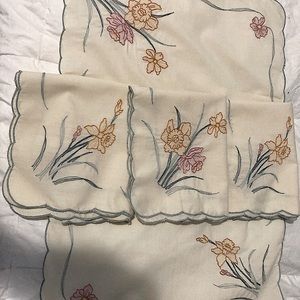 Fine Cotton Machine Embroidered Placemats
